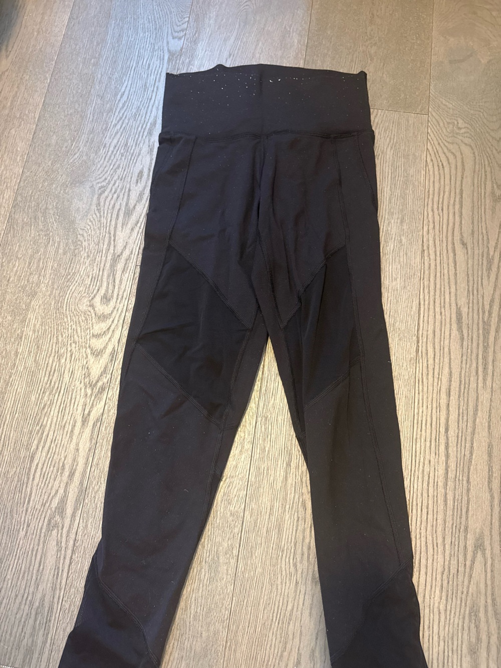 TNA Black Performance Leggings with Side Pockets